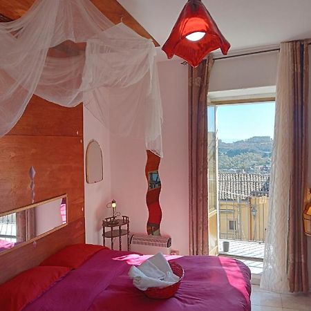 Casa Vacanze Il Girasole Caltagirone Luaran gambar