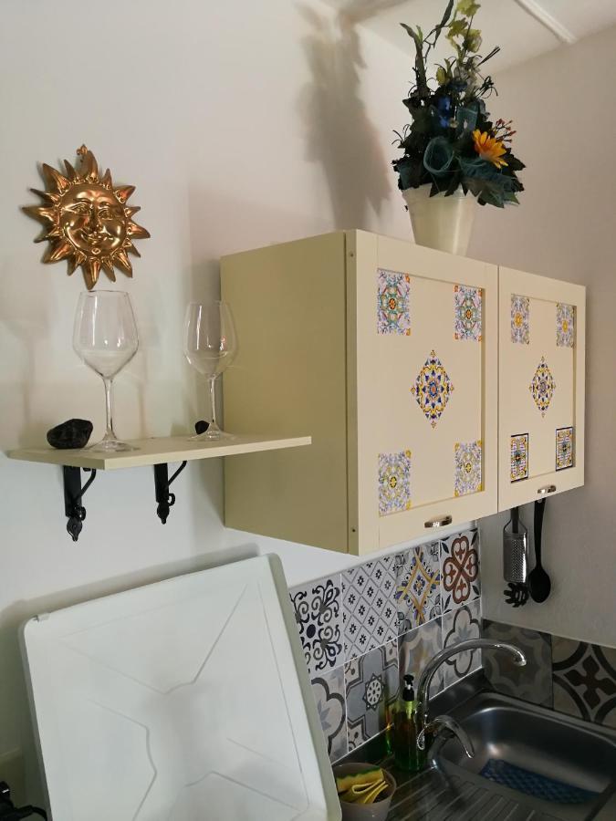 Casa Vacanze Il Girasole Caltagirone Luaran gambar