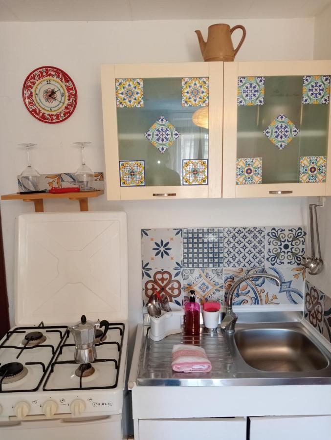 Casa Vacanze Il Girasole Caltagirone Luaran gambar